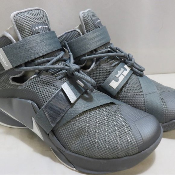 Nike Other - Nike Lebron Soldier IX Sneakers - 7